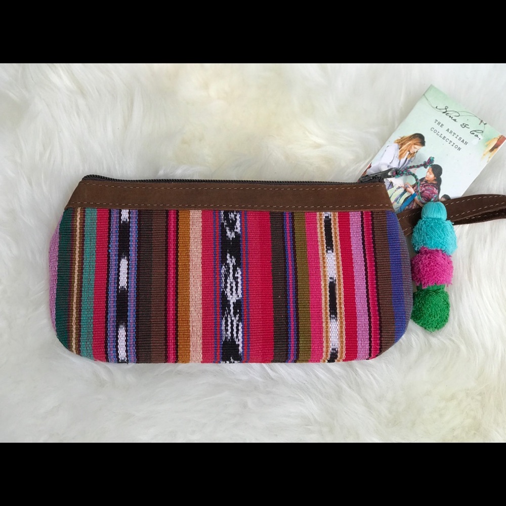 Sold BNWT Nena and Co Clutch - Picture 2 of 2